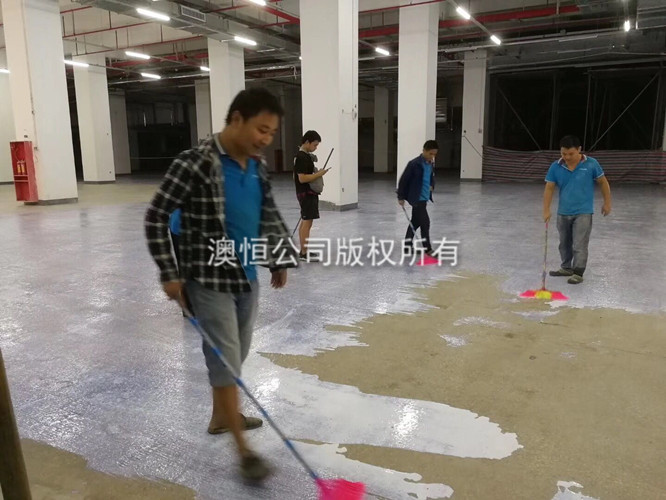 界面剂用作自流平施工辅助材料